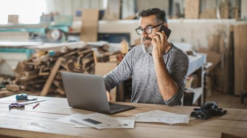 découvrez notre assurance artisan, conçue spécialement pour protéger votre activité et vos biens. bénéficiez d'une couverture adaptée à vos besoins spécifiques, qu'il s'agisse de responsabilité civile, de protection juridique ou de prévoyance. assurez l'avenir de votre entreprise artisanale en toute sérénité.