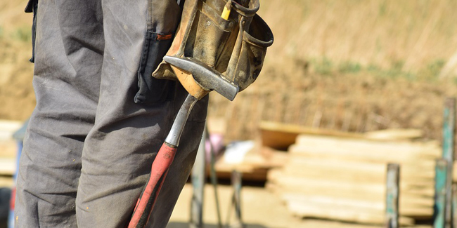 découvrez comment choisir la meilleure assurance décennale pour protéger vos travaux de construction. comparez les offres, comprenez les garanties et assurez la pérennité de vos projets avec confiance.