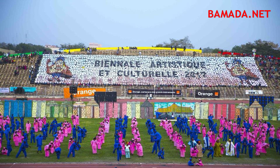 découvrez la biennale artistique, un événement incontournable qui célèbre la créativité et l'innovation des artistes contemporains. plongez dans une variété d'expressions artistiques, d'expositions inspirantes et de performances uniques, et laissez-vous séduire par l'effervescence culturelle de cet événement exceptionnel.